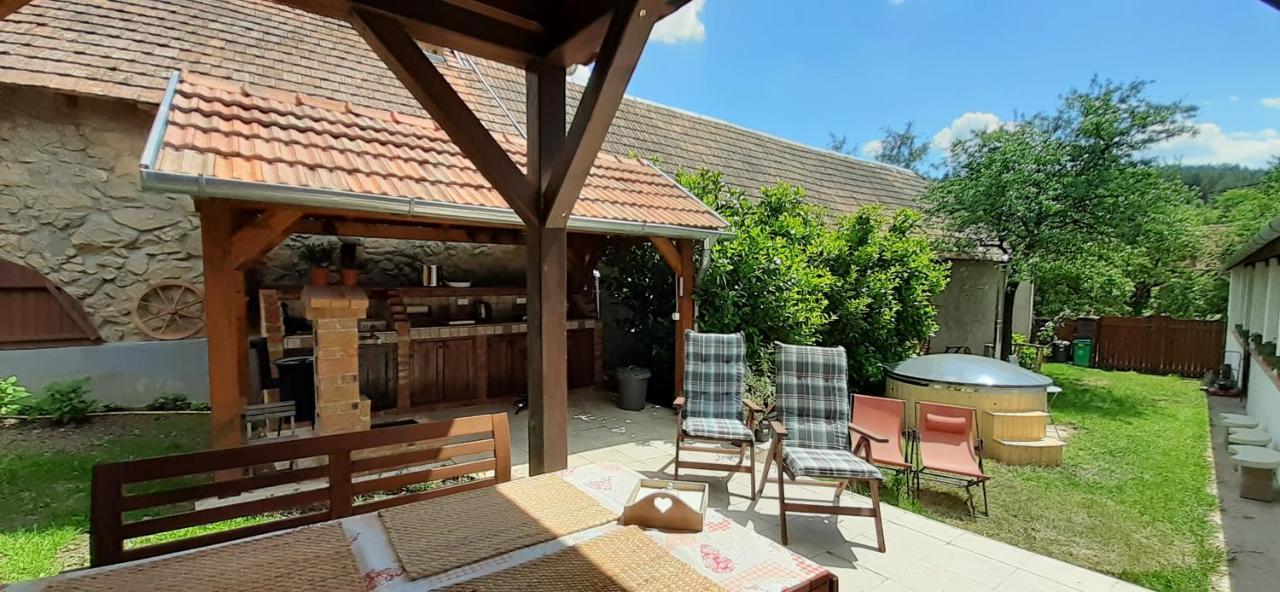 Padláskincsek Muskátlis Vendégház Nagyborzsony Exterior foto