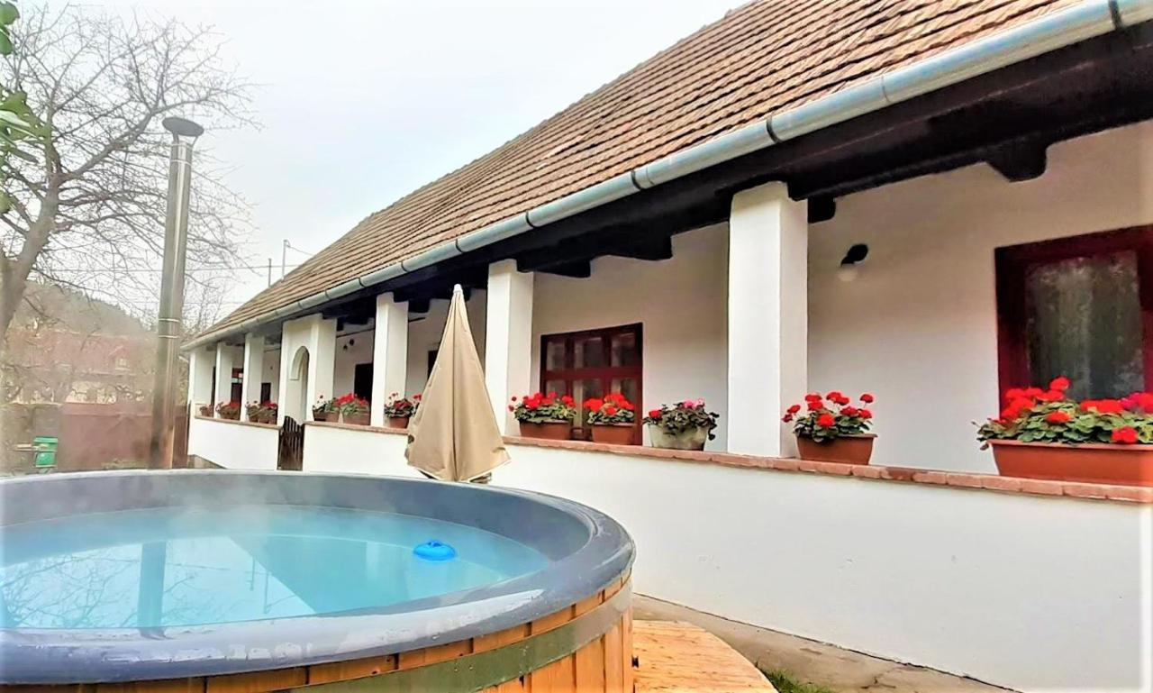Padláskincsek Muskátlis Vendégház Nagyborzsony Exterior foto